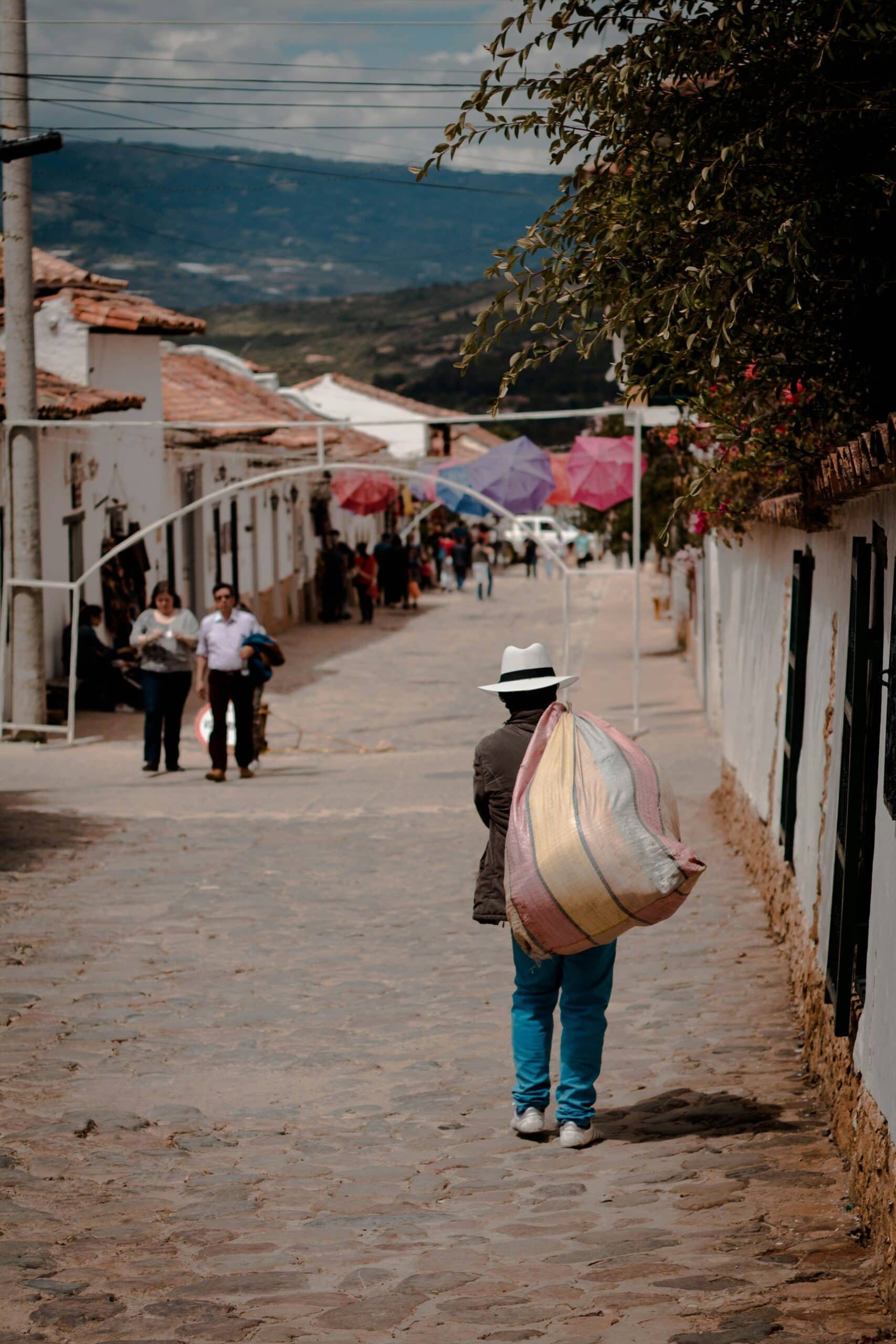 rodrigo-de-mendoza-37BBUBdp4E8-unsplash